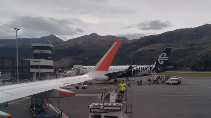Jetstar muscles into Air New Zealand services to Queensland