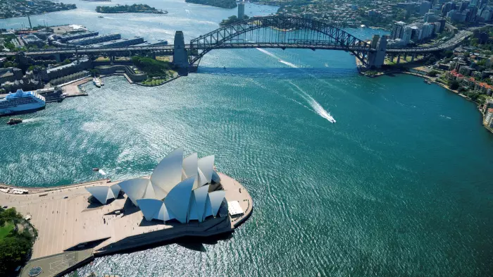 Australia raises national minimum wage 5.75%