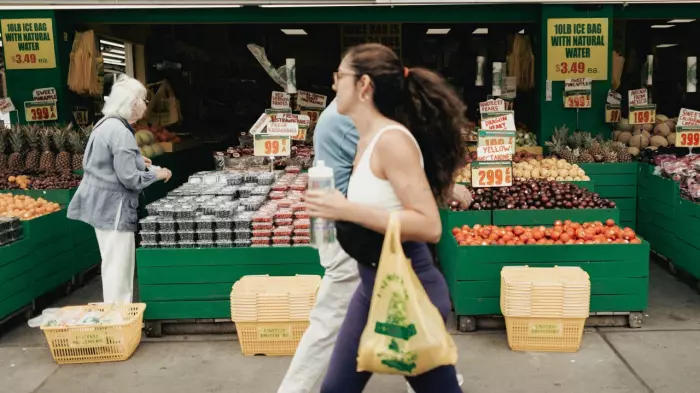 US inflation picks up to 2.7%