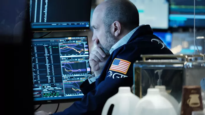 Ugly selloff in US pushes shares down most since 2020