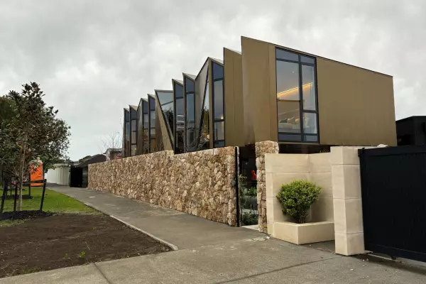 Multi-million-dollar mansion for sale while subbies remain unpaid
