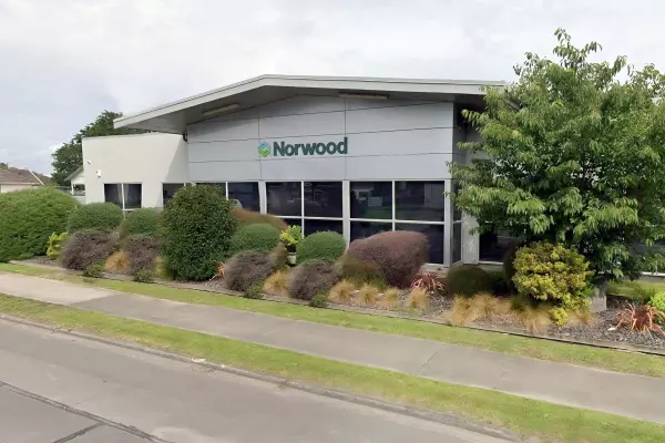 Norwood’s losses mount as revenue slumps further