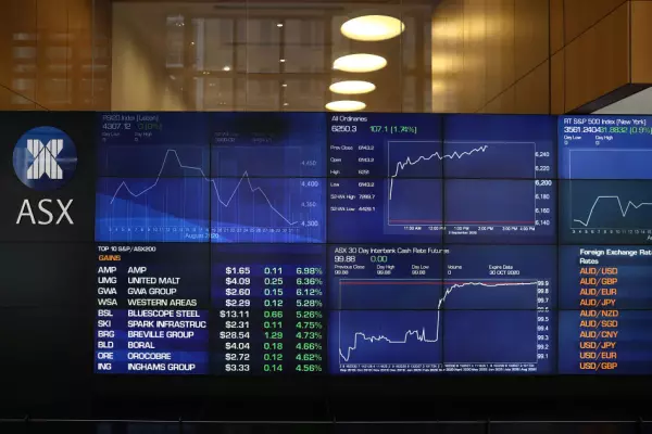 ASX: Retailers, tech sector lead Aussie shares higher