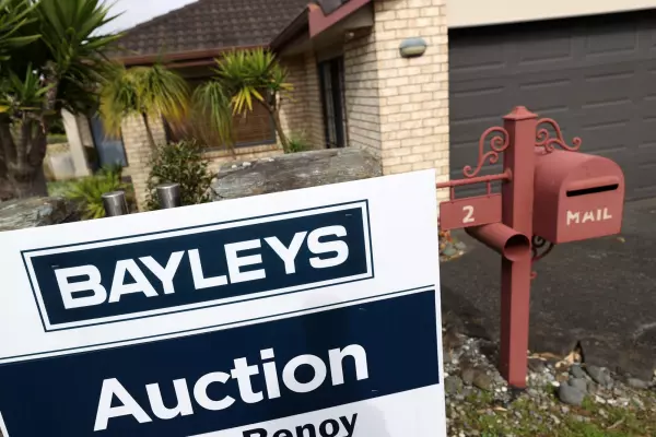 When crypto meets real estate