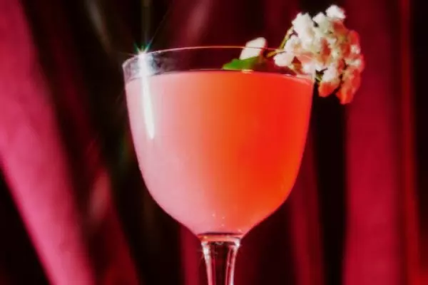 How Sex and the City’s signature cocktail got sexier than ever