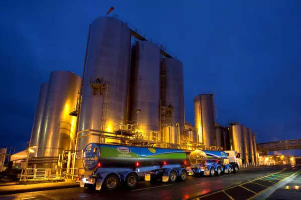 Fonterra acts on plummeting share price
