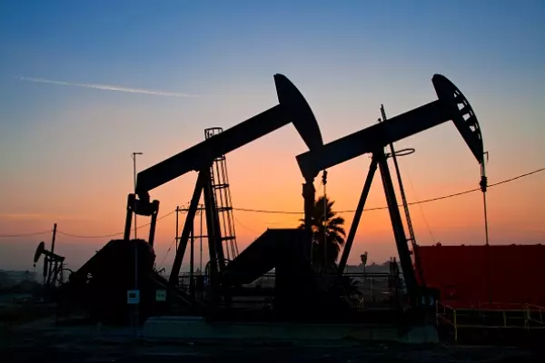 Wakeup call: Oil back over US$120