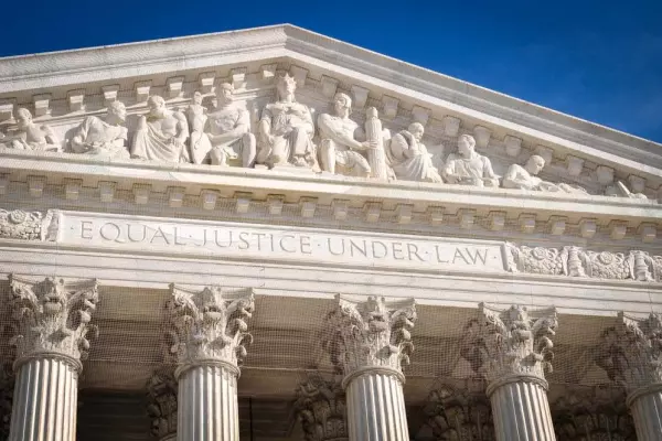 US supreme court to review online free-speech protections