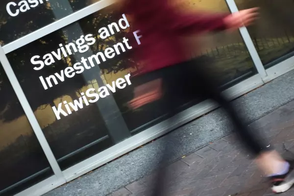 Total funds in KiwiSaver top $100b for first time