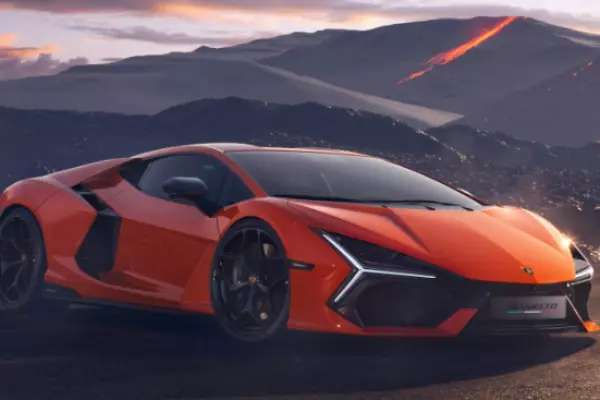 Lamborghini’s noisy play for attention