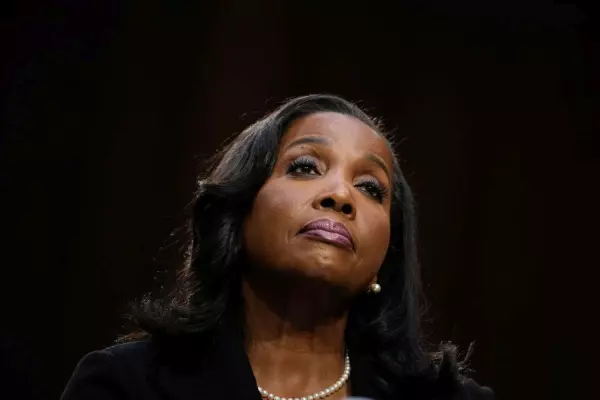 Stronger growth, weaker hiring