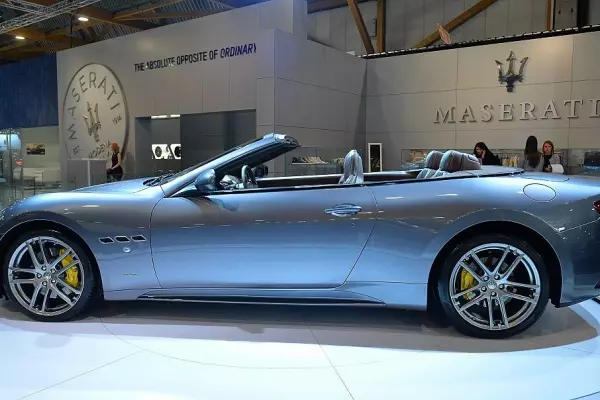 Maserati reveals all-electric GranCabrio Folgore convertible