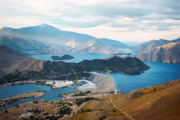 NZ sharemarket rises strongly on power company gains