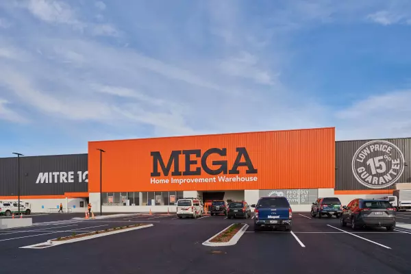 Mitre 10’s mega IT project sends it deeper into the red