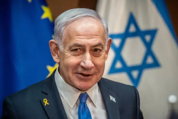 Trump lifts sanctions on Syria as it holds talks on diplomatic ties with Israel