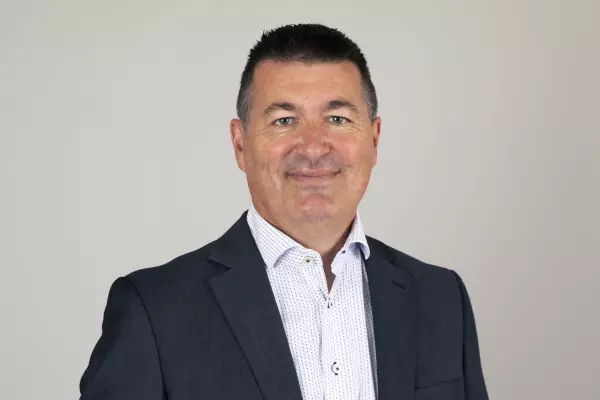 Rakon ups earnings guidance, adds board member
