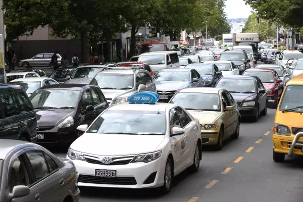 NZ's vehicle pollution decreasing, still major health hazard