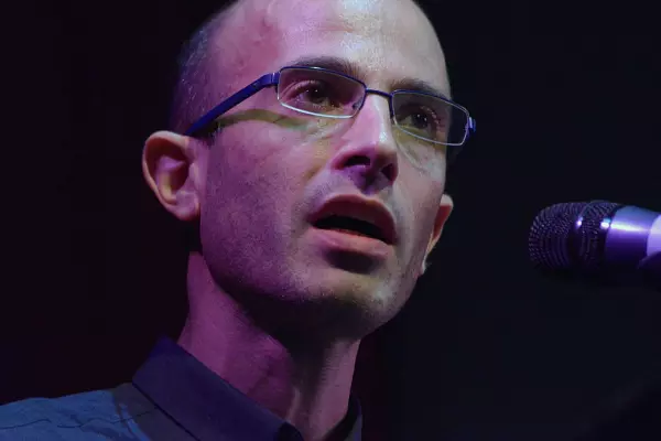 Harari: AI is different