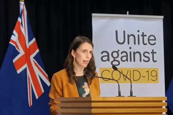 Muller's border-opening talk 'dangerous', says Ardern