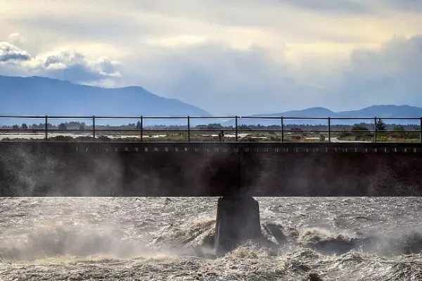 Ashburton's bridge: another weak infrastructure link