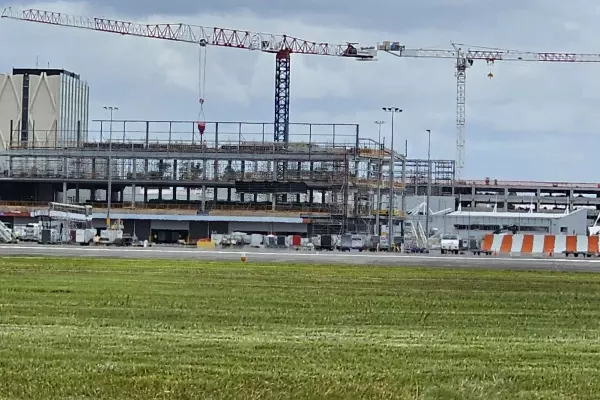 Auckland Airport in $1.4b capital raise