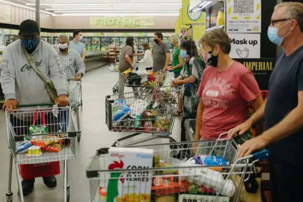 Big supermarket owners escape major change