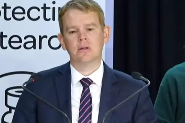 Small numbers of frontline workers refusing jab – Hipkins