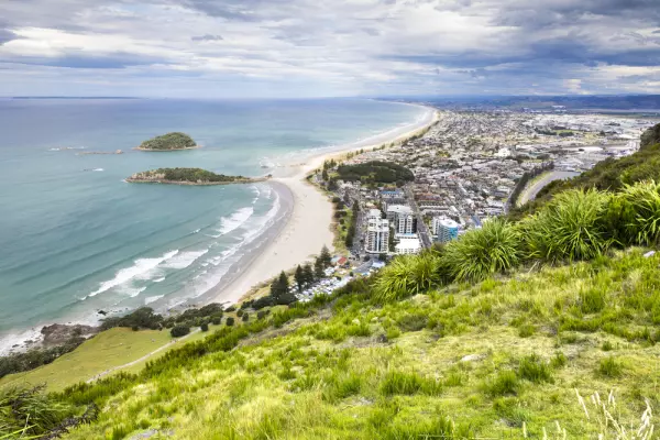 House prices still outpacing household earnings