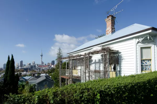NZ house prices accelerate at second fastest rate in world