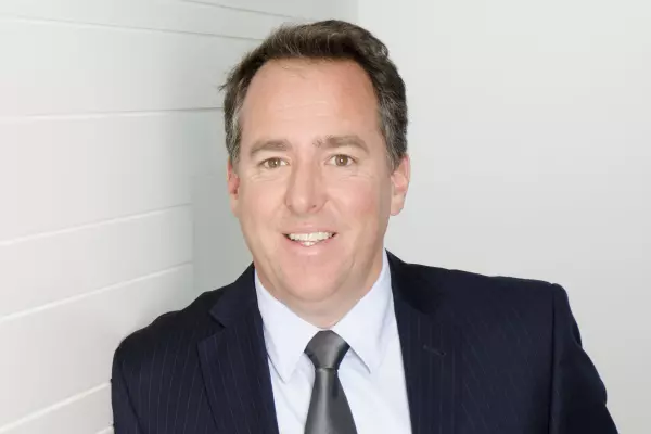 Aussie fund manager Shaws buys Devon Funds