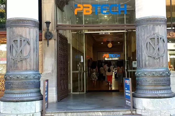 PB Tech shifts staff from the showroom to the chatroom