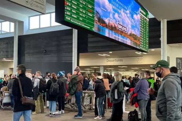 Queenstown Airport opens back up after bomb threat is resolved