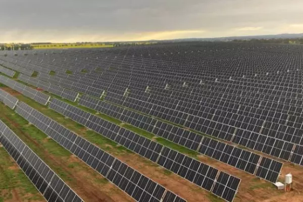 Genesis closes finance deal on new solar farm