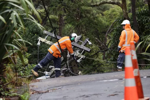 About 15,000 Vector customers without power