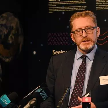 Ex-public servant Peter Crabtree to lead board of space tech startup Zenno
