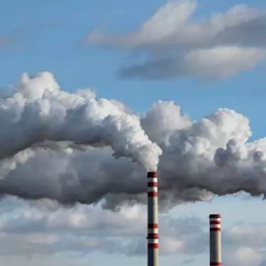 Carbon 'cap' price needs to be $140 a tonne by 2030 - Climate Commission