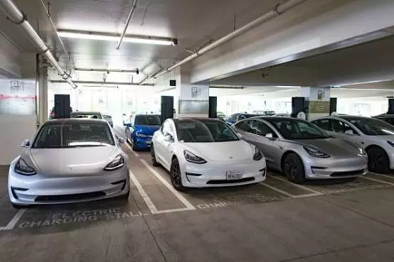 The Tesla 3 qualifies for the clean car discount. (Image: Getty)