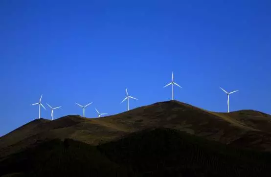 Giant windfarm blades get fast-track consent process