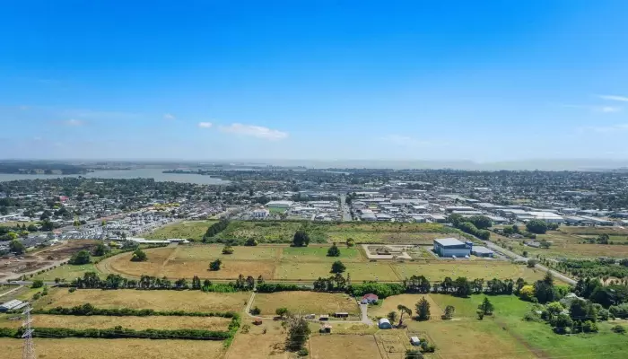 Film firm Studio NZ collapses after dispute with rich listers the Wallace family