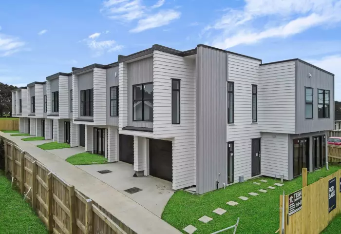 Townhouse sold for $275k profit in three weeks