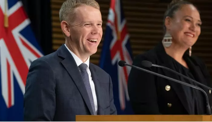 Election 2023: Hipkins bounce for Labour in PollTracker