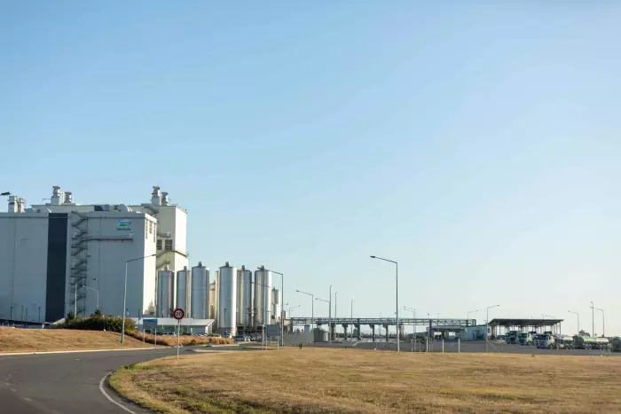 Fonterra Co-operative Group cuts farmgate milk price as supply weighs on prices