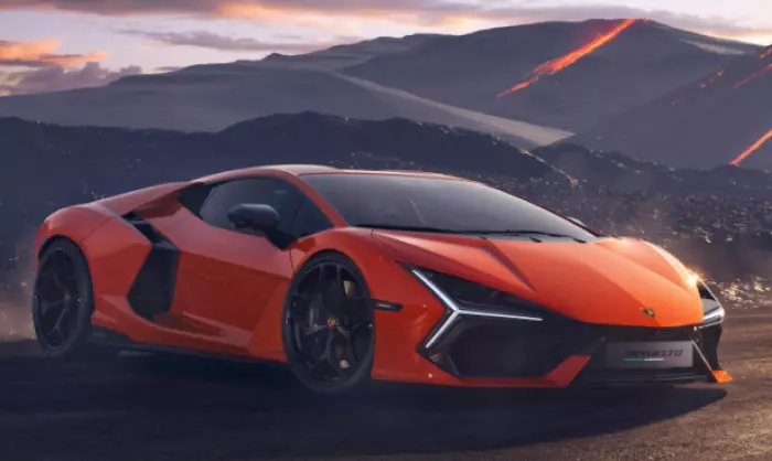 Lamborghini’s noisy play for attention