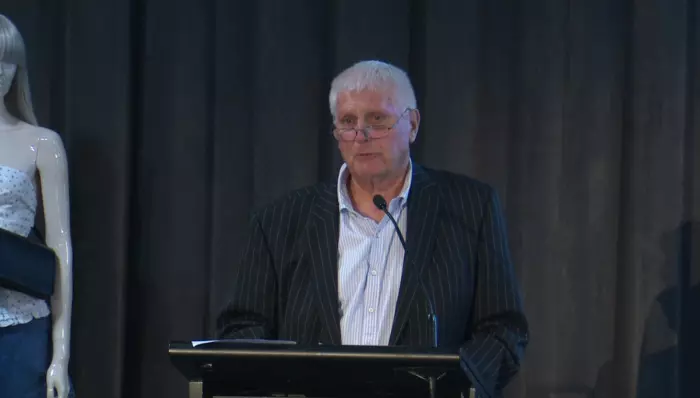 NZSA votes against re-election of Hallenstein Glasson chair