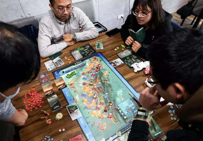 Taiwan players go nuclear in Chinese invasion board game