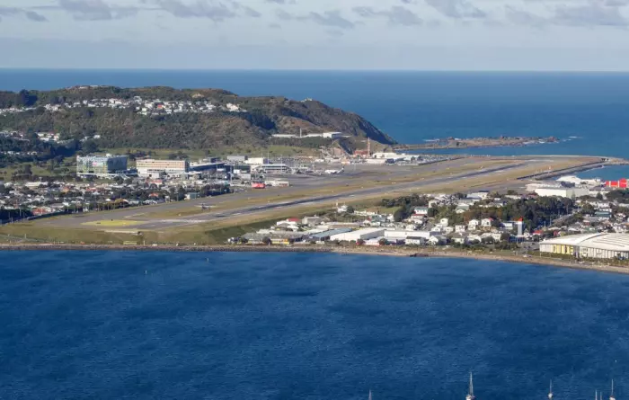 Wellington airport hit by Air NZ network cuts