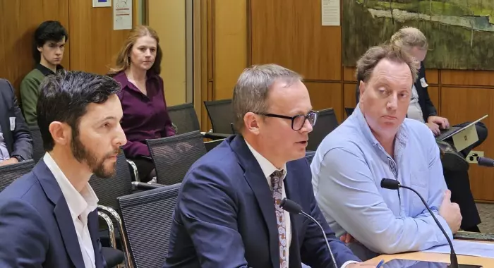ASB, ANZ offered settlement in class action stoush