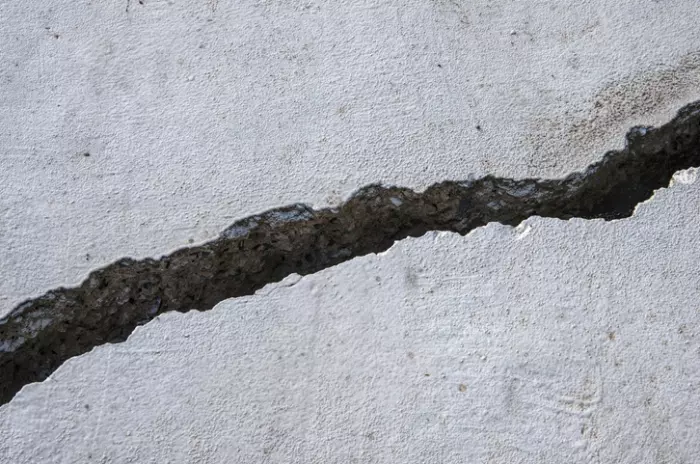 Defaultlines: cracks form in the KiwiSaver facade
