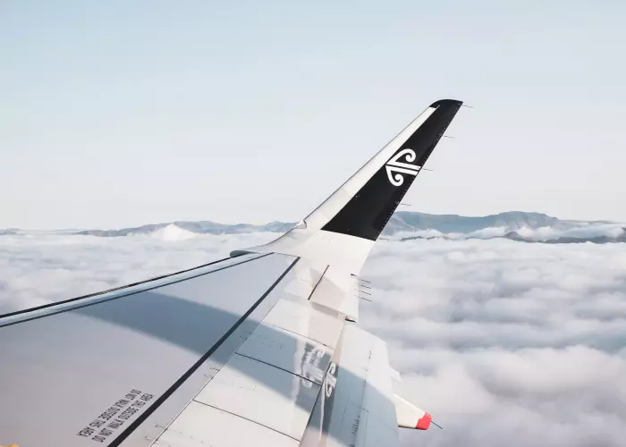 Air NZ shares soar on half-year earnings guidance