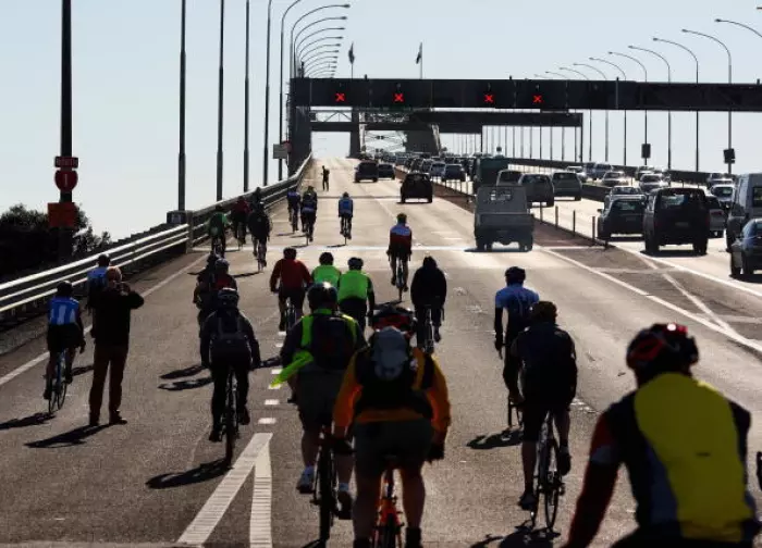Transport minister to weigh up Harbour Bridge options